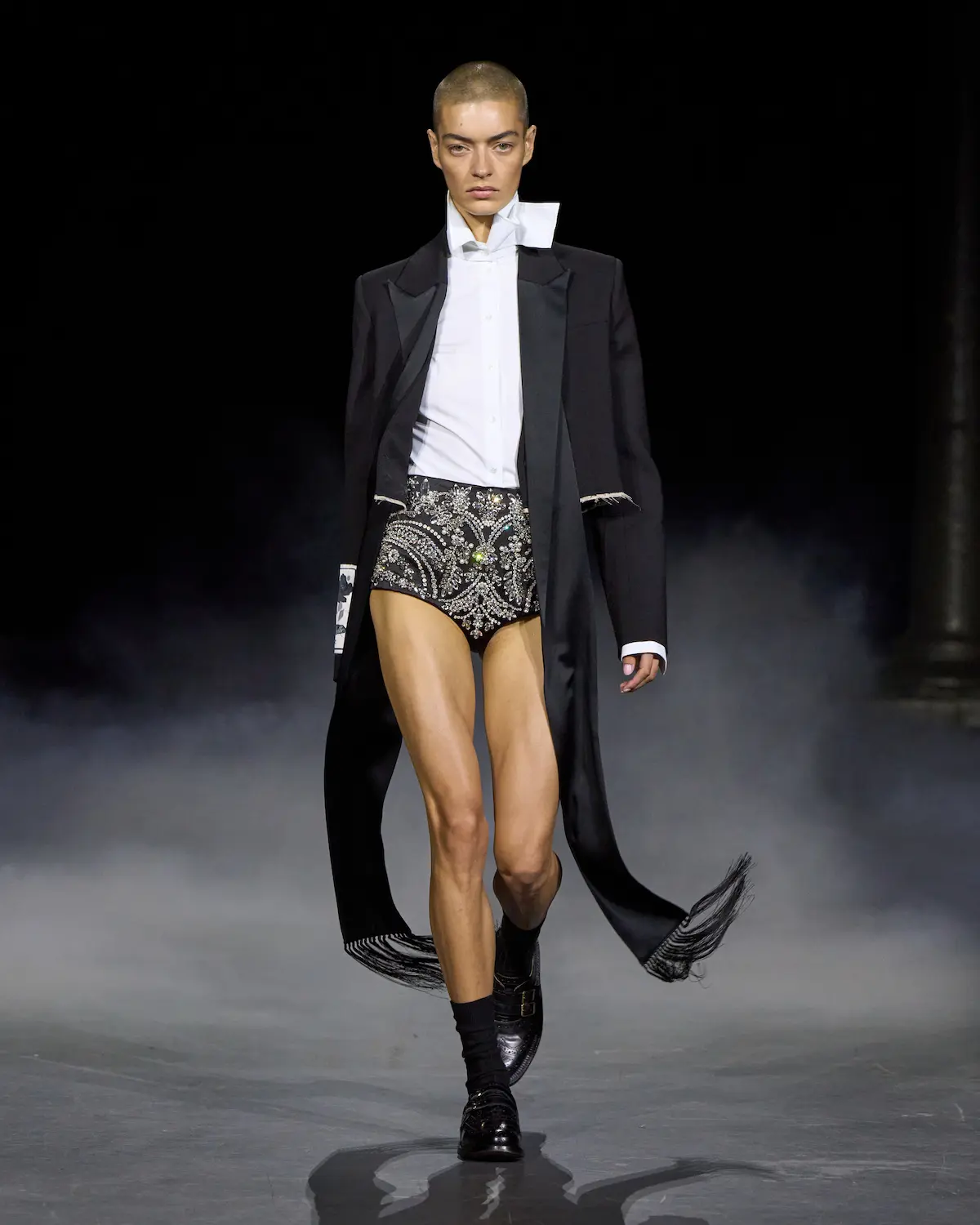 Runway model with buzz cut at Erdem SS27.