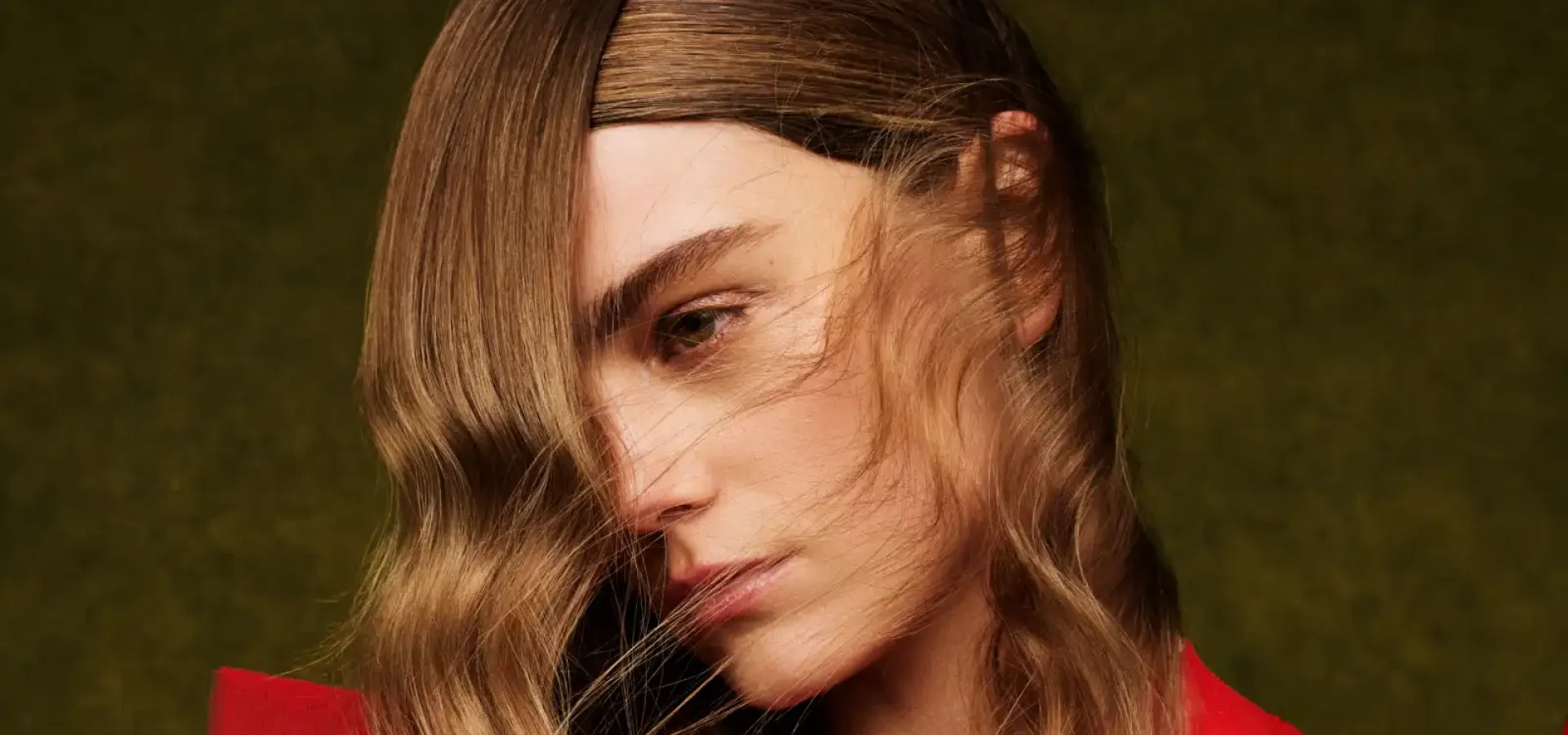 Model with Brunette Blend hair as part of Kiku Autumn Equinox – Transitional Trends