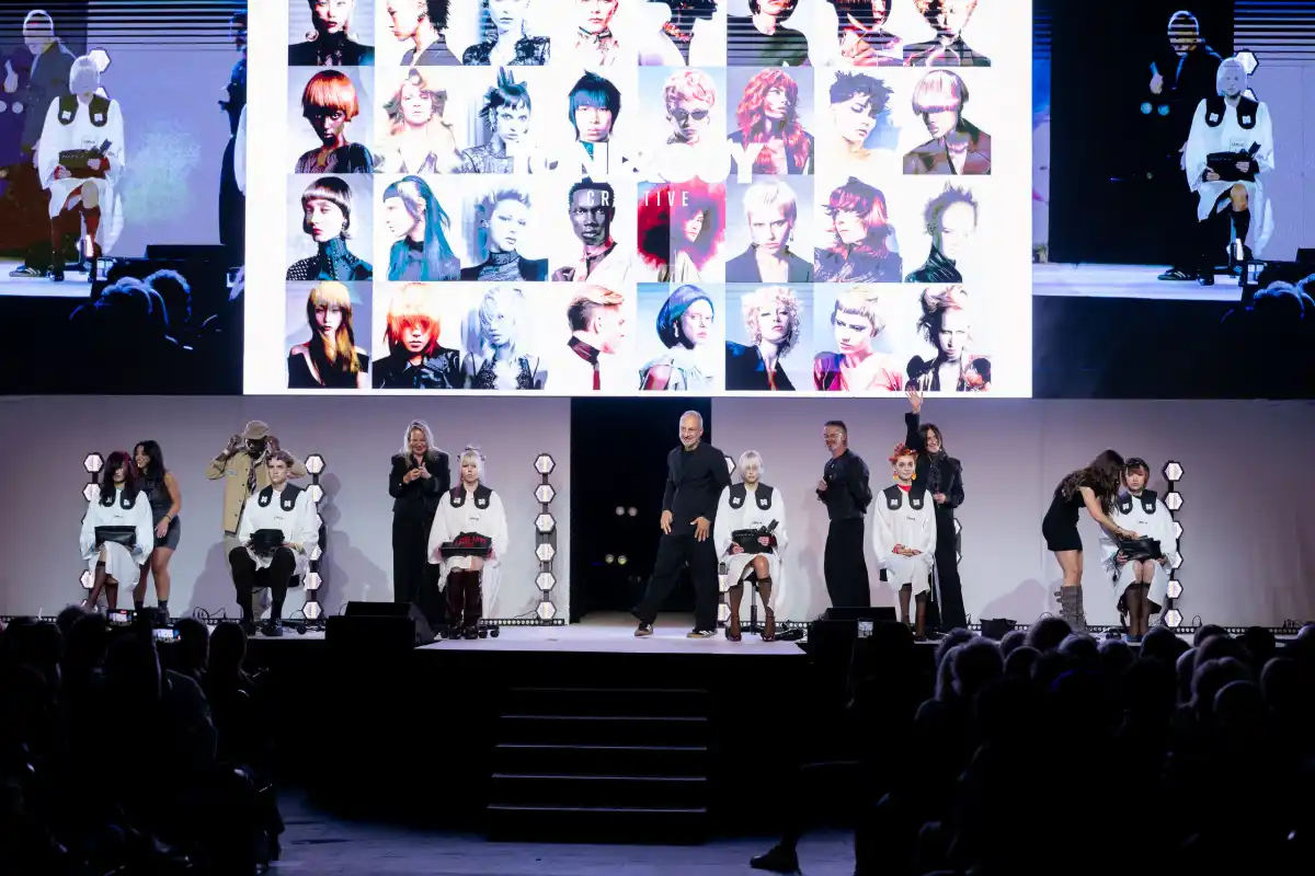 Live demonstrations on stage at Salon International 2026